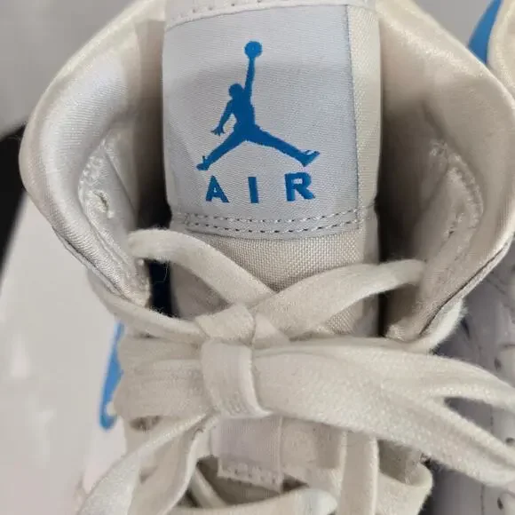 Nike Air Jordan 1 Mid Women's Dk Powder Blue/White Sneakers Sz 7 BQ6472 114 - Picture 3 of 13